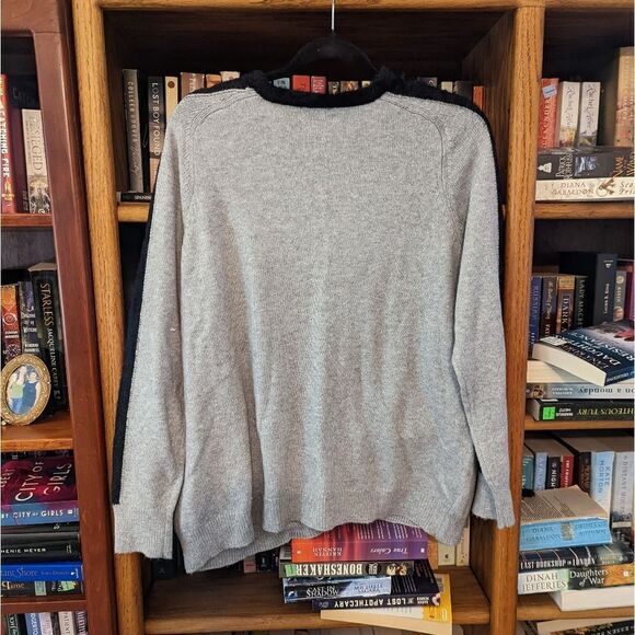 1 State grey crew neck sweater black fuzzy piping sequin stripe down arm nwt 1x - Picture 2 of 6